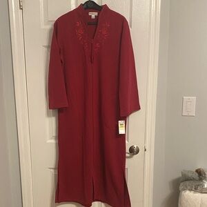 Miss Elaine Red Long Sleeve Home Dress with Embroidery